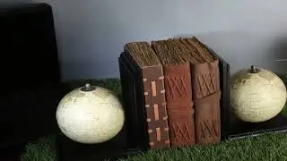 Vintage Style Globe Design Bookends for Home Decor