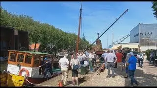2019-06-01 Vreeswijk Museumwerf de middag van het baklopen (zand lossen met een zelflosinstallatie)