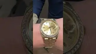 Unleashing the Rolex Day-Date 40mm: Yellow Gold & Sparkling Diamonds!