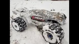 E-Revo Bushless 6s in the Snow
