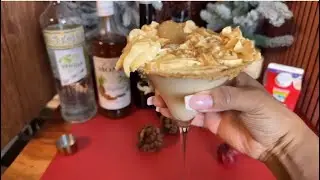 Gingerbread Martini Recipe | Creamy Holiday Cocktail That Steals the Show