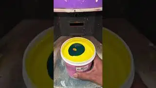 Yellow wall paint to parrot green   paint mixing machine #shorts