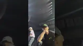 Just #Leeknow stopping #STAY&rsquo;s recording😭#스트레이키즈 #straykidsworldtour #shorts #viral #skz #newark d2