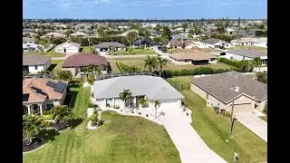 House for Sale - Cape Coral, FL 33914