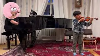 [2025-10-17] 5-year-old Milo playing Minuet No. 1 on violin at music school concert 