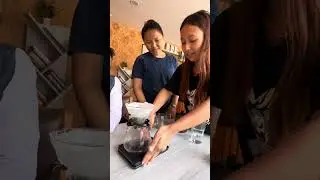V60 natural coffee brewing method#expeddawa #v60coffee #coffee #lover #viral #trending #video #reels