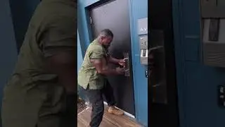 Уверен в себе мужик