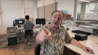 Almer Brillen montieren - ein cooler Job in der Stiftung azb - auch für dich?