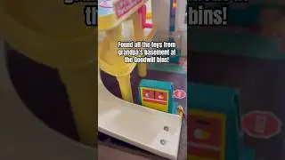 Винтажные игрушки Fisher-Price, найденные в контейнерах благотворительного магазина Goodwill | На...