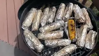 Sam&rsquo;s Club cast iron Weber copy + Costco 88/12 ground beef, corn on cob, and ballpark prime hot dogs