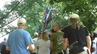 A Day A Minute - Statue Removal #1