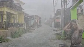 CRAZY RAIN IN SOUTHEAST ASIA! THE MOST EXTREME MONSTER STORM DESTROYS LIVES