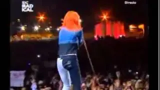 Paramore Sic Radical @ Optimus Alive'11