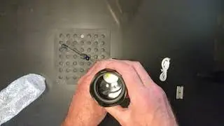UNBOXING CREE XHP70 8000mAh 3.7V 26650 LI ION BATTERY FLASHLIGHT