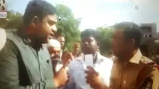 MIM Corporator Mustafa Quadri Heated Argument with Police over the Land Grabbing in Shahalibanda