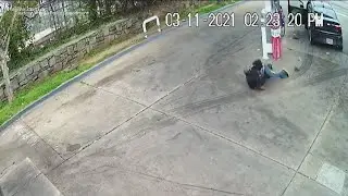 82-year-old tackles suspect in armed carjacking attempt