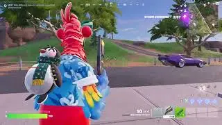 Teaching my mum how to play fortnite - BEGINNERS GUIDE TO FORTNITE!
