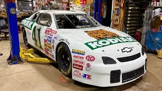 #427 Kodiak NASCAR Revealed / How To Install Hood Pins & Street Legal Race Car Motor Update