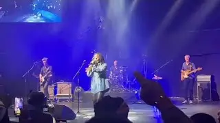 Asa Performs 