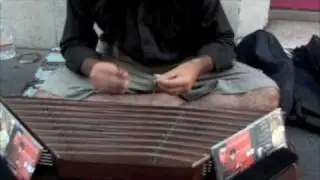 Incredible Street Musician playing the Santoor in Rome