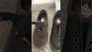 Pintei um vans desbotado e olha como ficou.