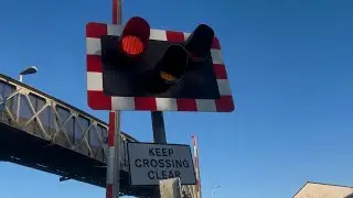 Llantrisant West Level Crossing (Rhondda Cynon Taff) Saturday 10.01.2026