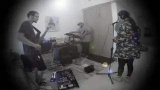 BM3 -  Hotline Bling //Drake Live Looping Beatbox + Bass Cover Jam