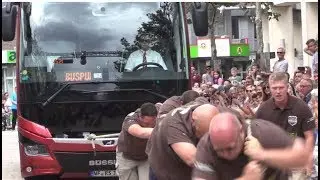16 Buspulling Meisterschaft in Wolfsburg