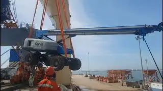 How to lift genie telescopic  boom lift