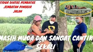 KETEMU PEREMPUAN  CANTIK SEKALI. SEMOGA CEPAT PULANG BERSAMA KELUARGA NYA