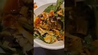 MSP airport crisp and green Seoul bowl is 🔥🔥🔥 #cooking #food #restaurant