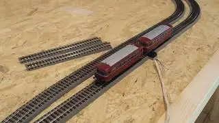 Motorov&yacute; vůz VT98 + Př&iacute;pojn&yacute; vůz VS98 dopravce DB (Roco 43018) - zku&scaron;ebn&iacute; j&iacute;zda