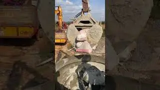 Only 3 workers poured the concrete.#work #construction #machine 