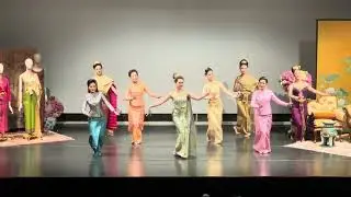 การแสดงชุด ระบำชุดไทยพระราชนิยมแสดงโดย สถาบันบัณฑิตพัฒนศิลป์