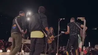 &iexcl;Incre&iacute;ble! &iexcl;Coldplay tocando Rayando el Sol junto a Fernando Olvera de Man&aacute;!