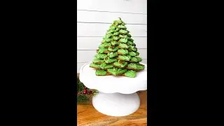 Christmas Tree Decorated Gingerbread Cookies! 🎄 #cookiedecorating #shorts