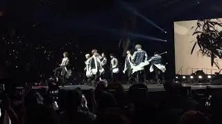 Thunderous Remix, Domino, & God’s Menu - Stray Kids Maniac 2nd World Tour in Newark 6/28/22