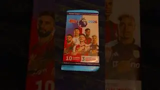 Opening Topps Premier League Trading Cards pack 2026