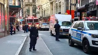 Parking garage collapse kills 1, injures 5 in New York City