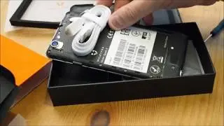 Wileyfox Spark X Unboxing Video (Startup, Battery, Android, Box Contents)