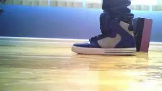 Supra Vaiders On Feet With Skinny Jeans