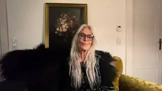 Grethe fremf&oslash;ring af digt.