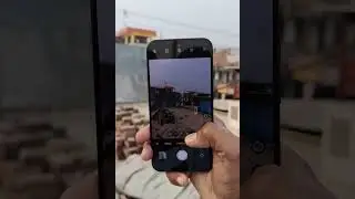 AI Moon Mode 2.0: When you zoom beyond 10x toward the 120x limit,AI recognizes the moon and enhances