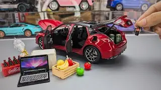 Unboxing of Honda Civic Hatchback 1:18 Scale Diecast Model Car