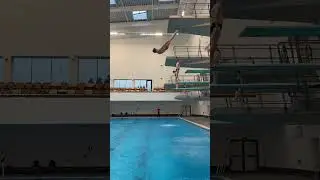 Diving back dive tuck