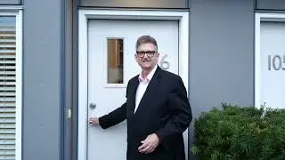 Modern Victoria BC Real Estate: Steps from the Inner Harbour [Full Tour]