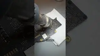 Спасаем MacBook с помощью простого ремонта материнской платы