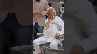Arif Mohammad Khan honoured the presentation of Koss furniture