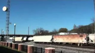 Santa FE 640 Old Style Paint with 3 other BNSF!