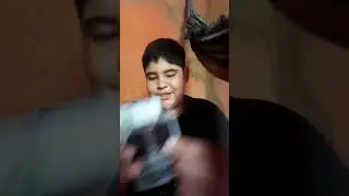 Abrindo pacotinhos de Pok&eacute;mon (cole&ccedil;&atilde;o fogo branco)